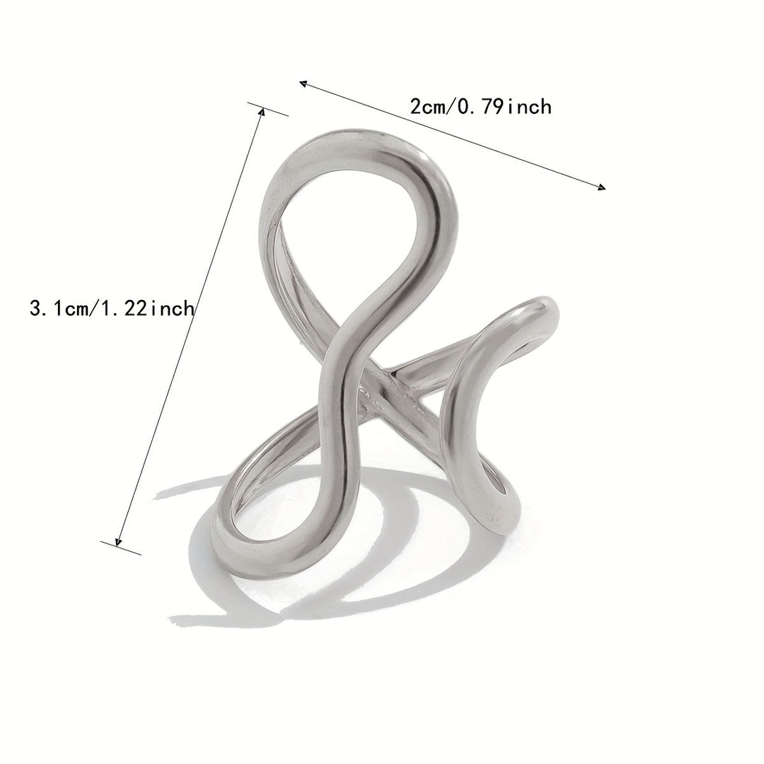 Chique ring met asymmetrische golf