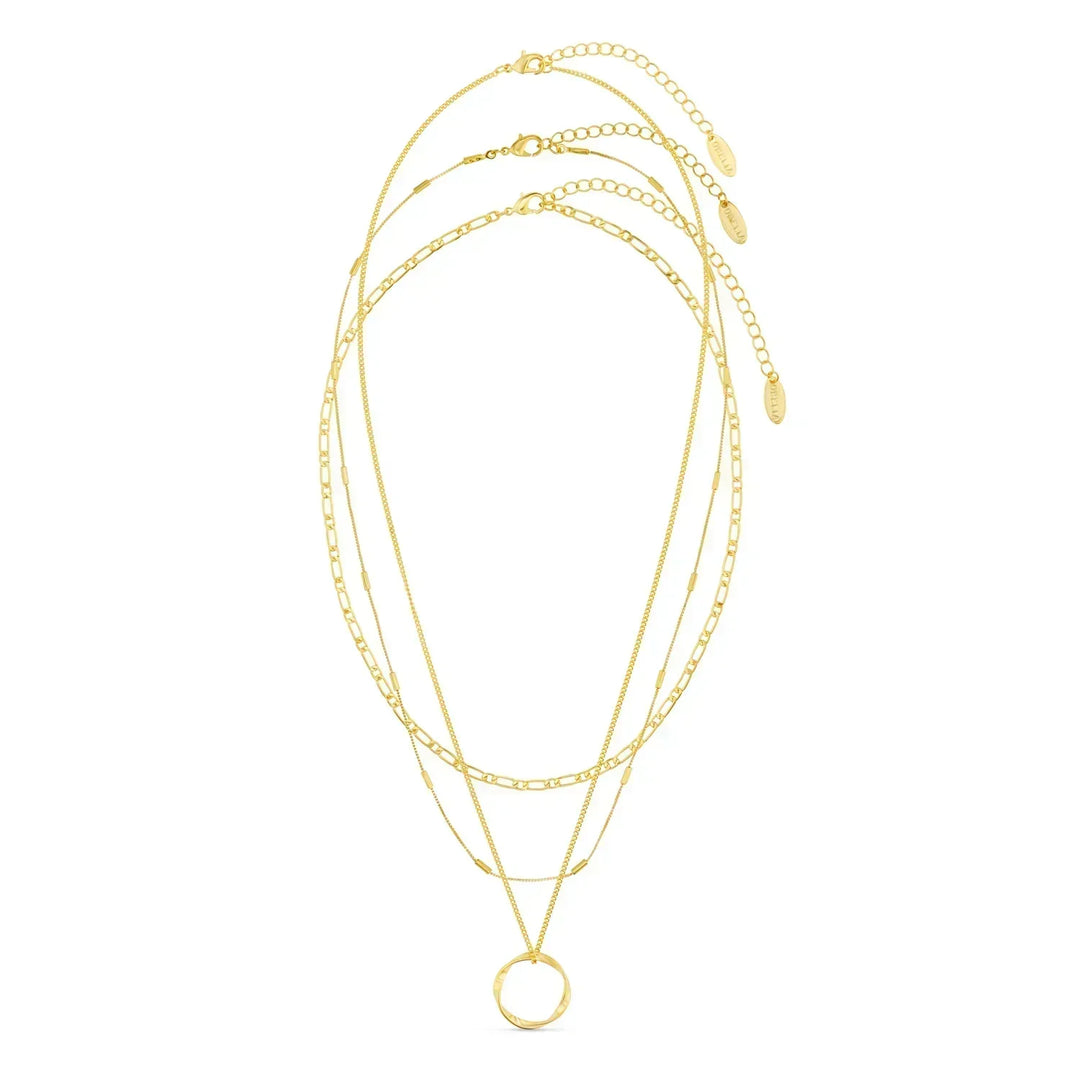 Goudkleurige ketting met drie open ringen