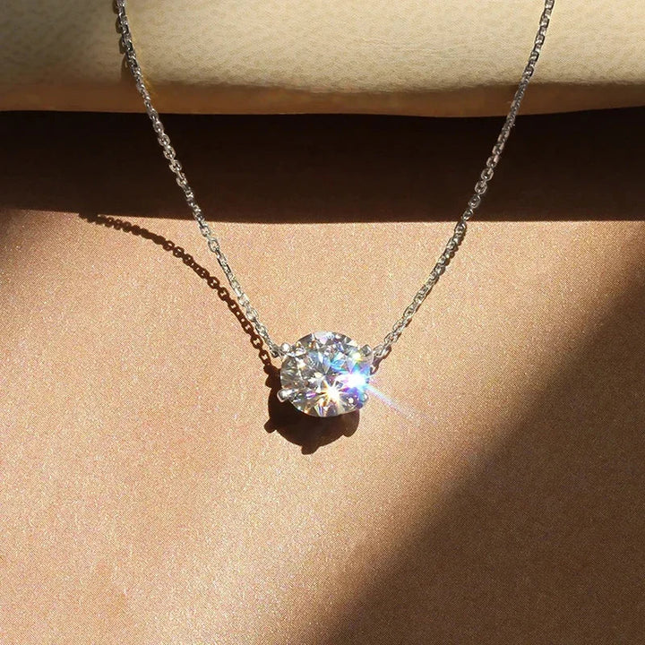 Elegante solitaire ketting met kristalglans