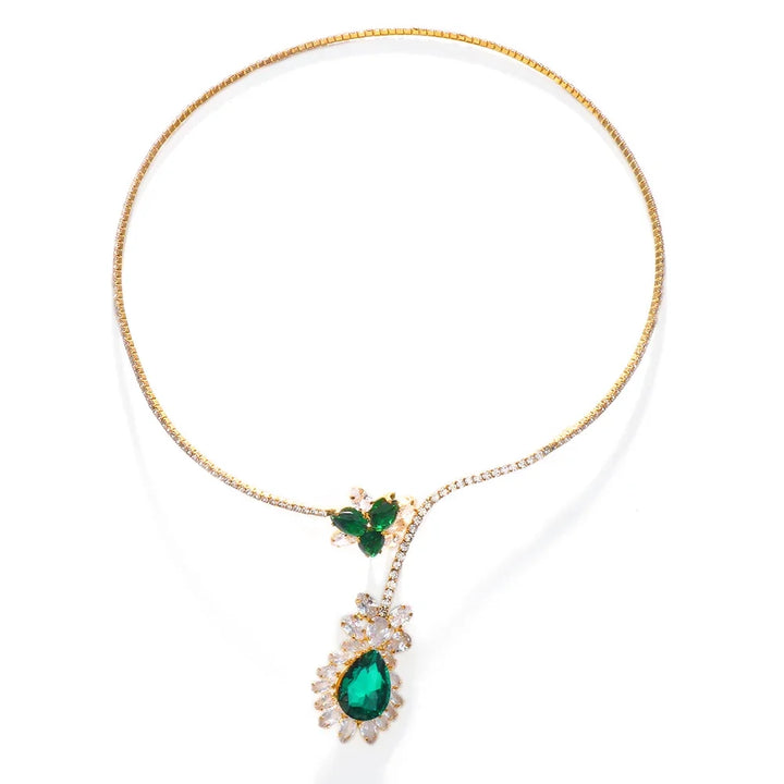 Vintage ketting met smaragdgroene bloesem