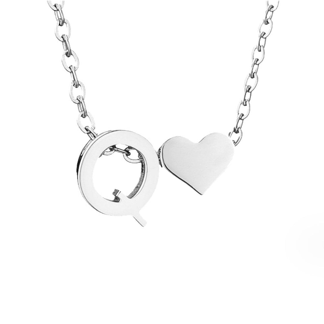 Tijdloze initiaal-ketting met harthanger