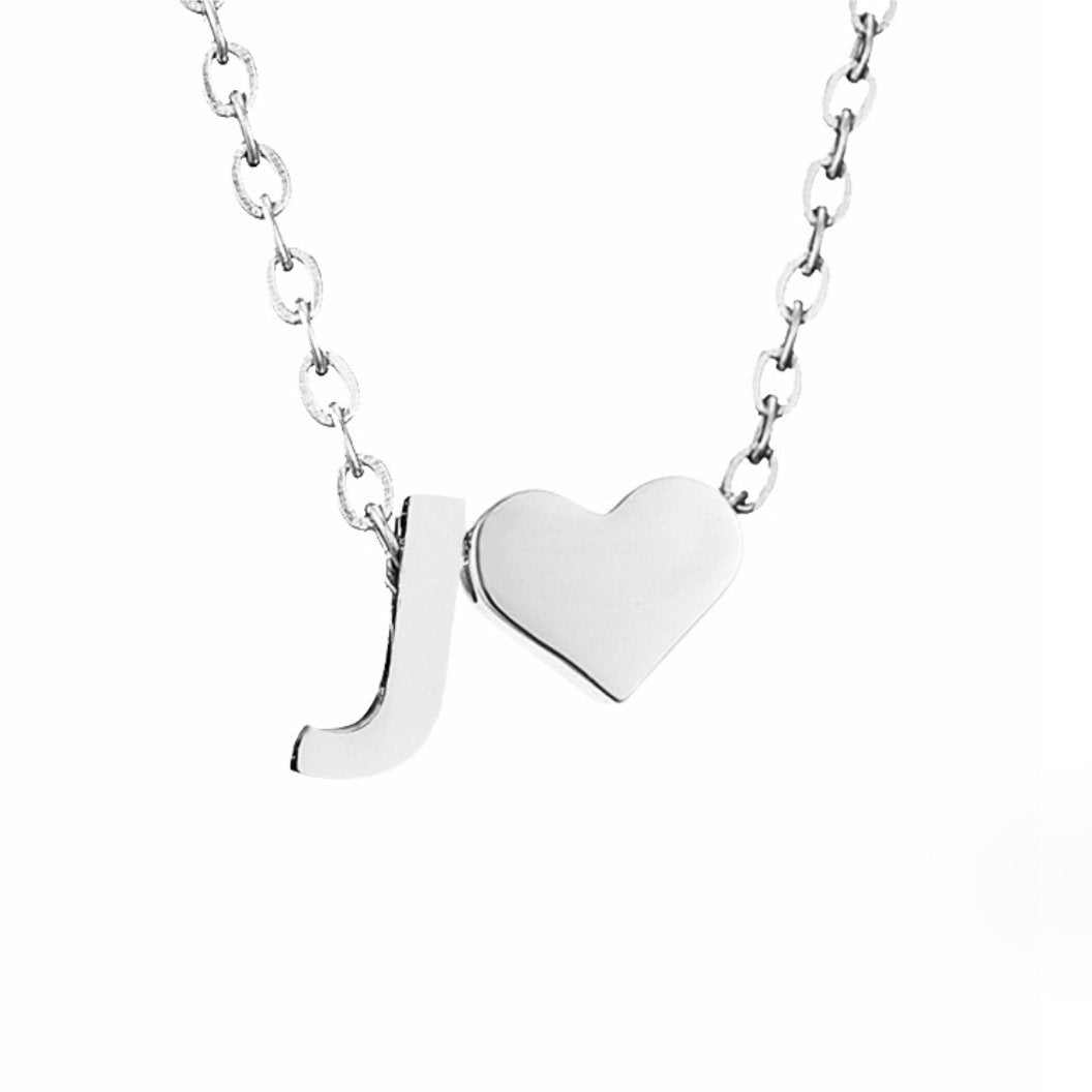 Tijdloze initiaal-ketting met harthanger