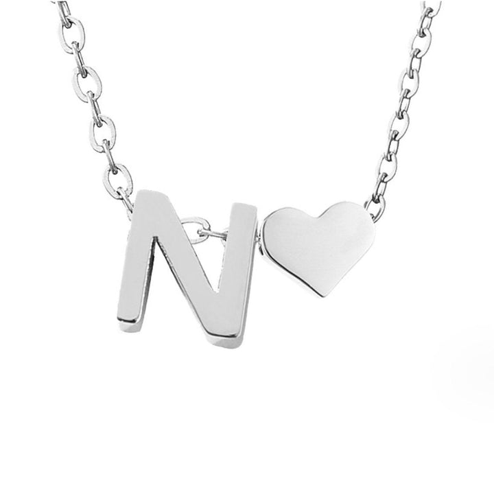 Tijdloze initiaal-ketting met harthanger