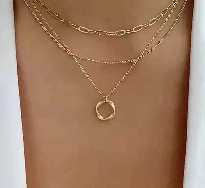 Klassiek gelaagd collier met hanger